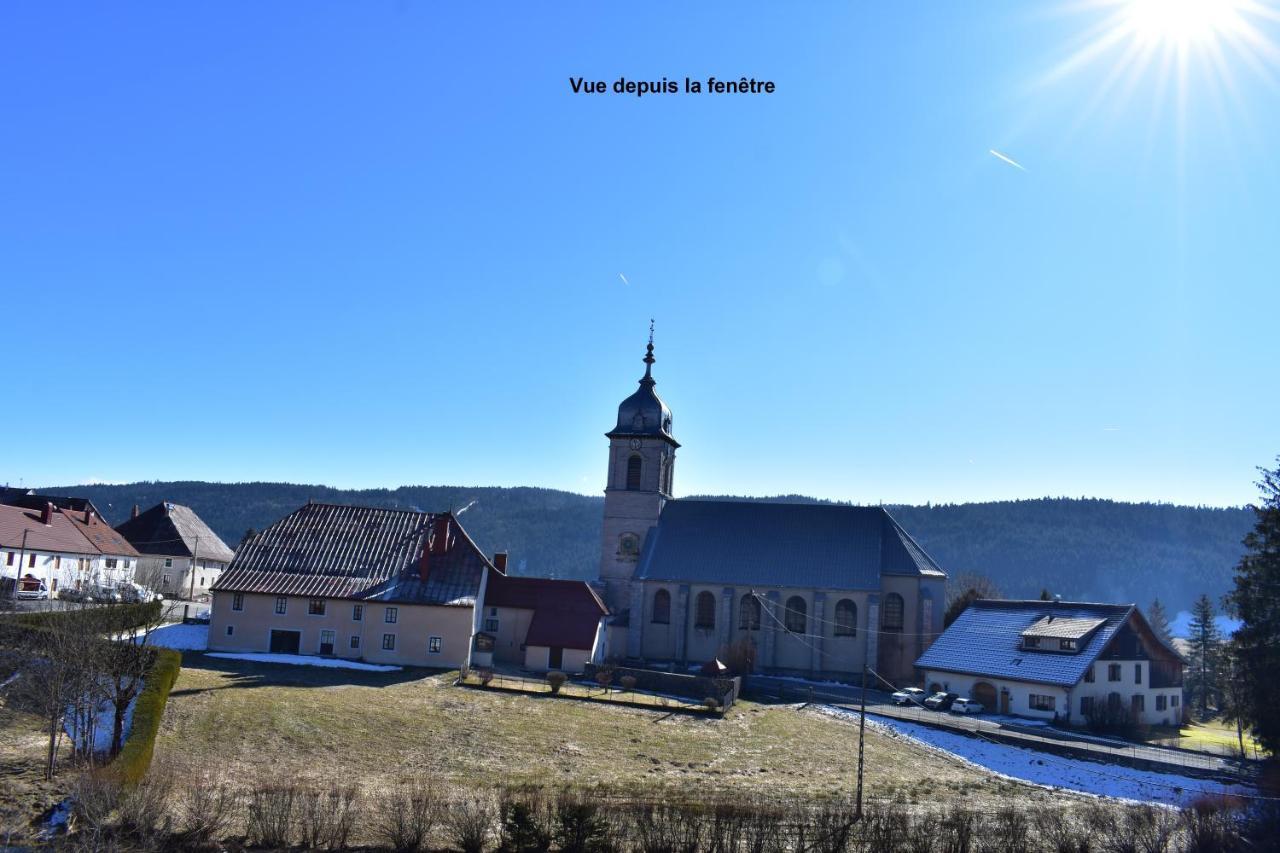 Bel Appartement Dans La Montagne, L'Oree Du Bois Mouthe Eksteriør billede